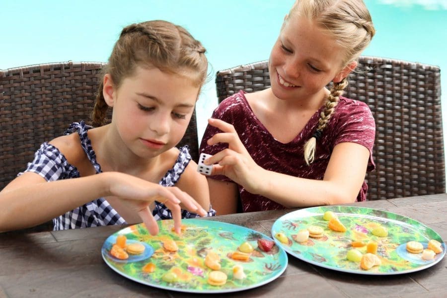 Playte Together - ילדות משחקות עם האוכל